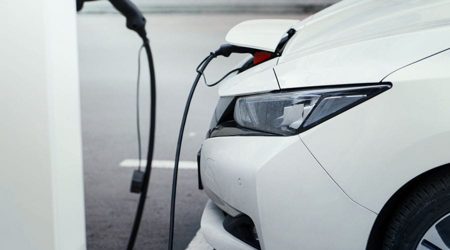 Charging Infrastructure and Range | Fyndmycar