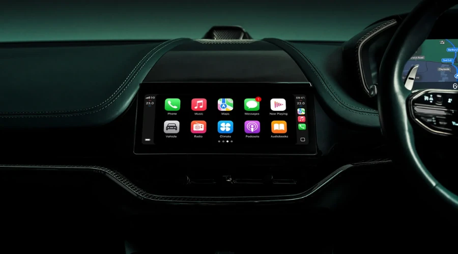 Apple CarPlay Ultra
