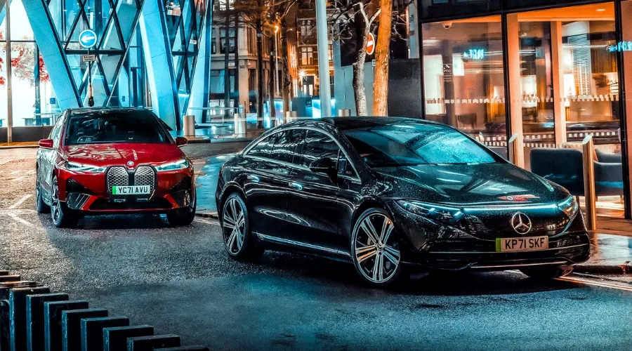 Mercedes EQE SUV vs BMW iX
